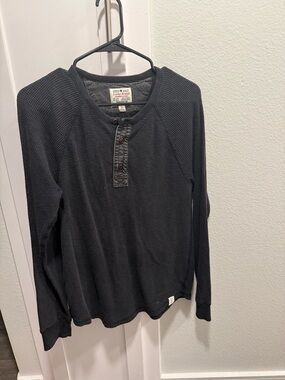 Lucky Brand Men’s Black Long-Sleeve Waffle Henley